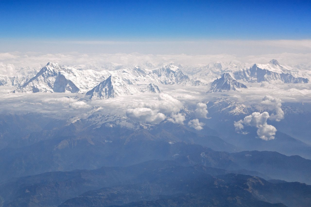 Высота вершины гималаи. Гималаи схема вершин. Высота горной системы Гималаи. Аннапурна гора высота. Гималаи Эверест с самолета.