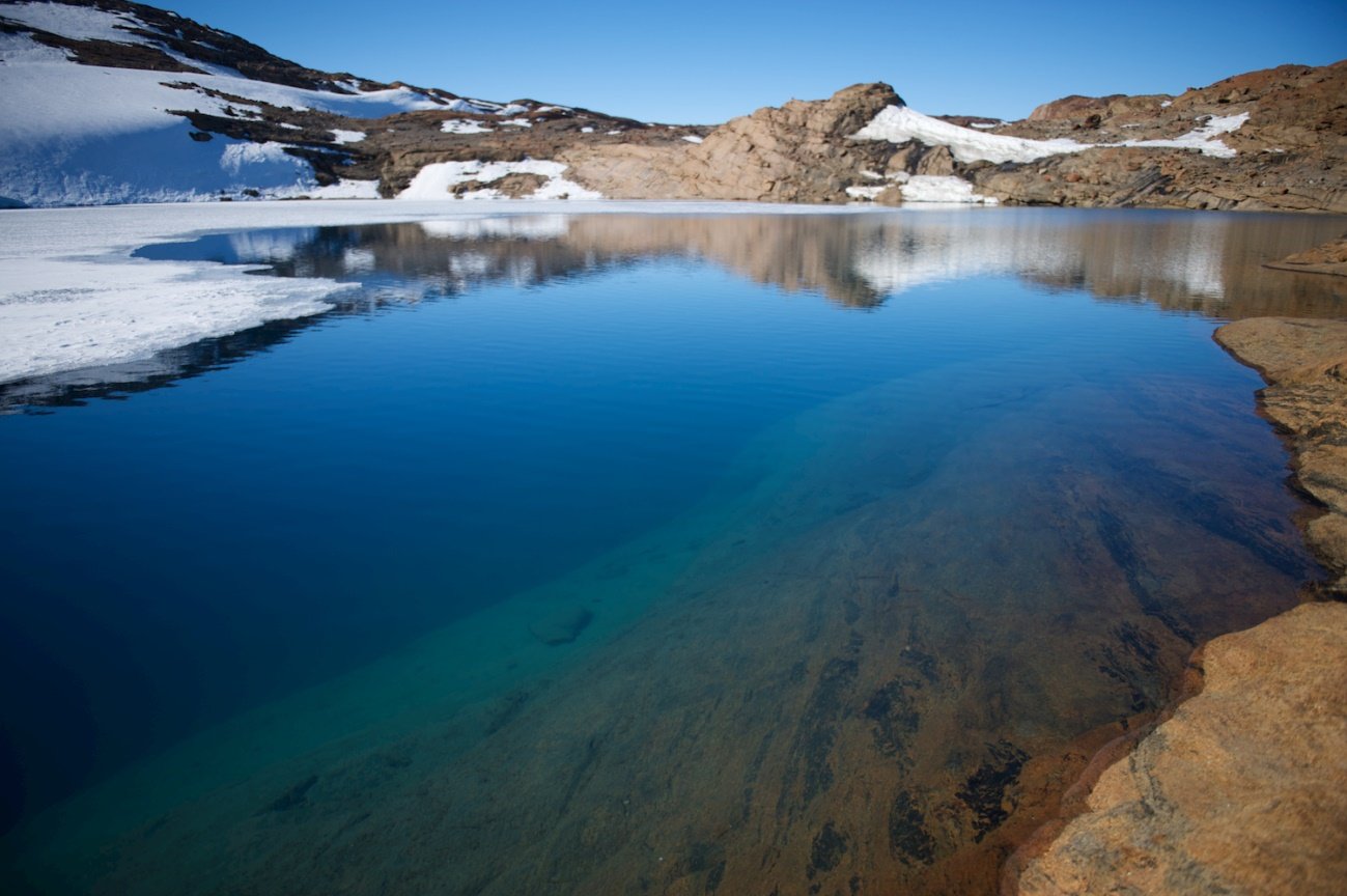 Реки и озера озеро восток. Озеро Дон Жуан в Антарктиде. Озеро Дон Жуан в Антарктиде фото. Озеро Оникс Антарктида.