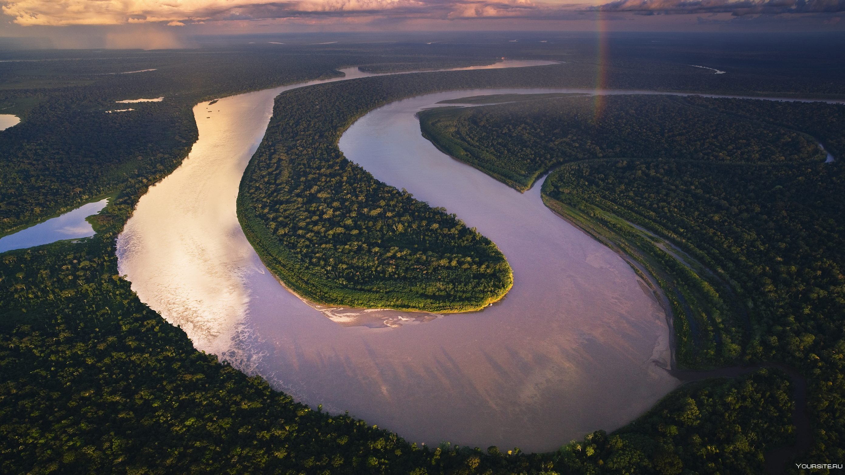 Внутренние воды 120. Бразилия Амазонская низменность. Амазония река Амазонка. Амазонка река Укаяли. Южная Америка Амазонская низменность.