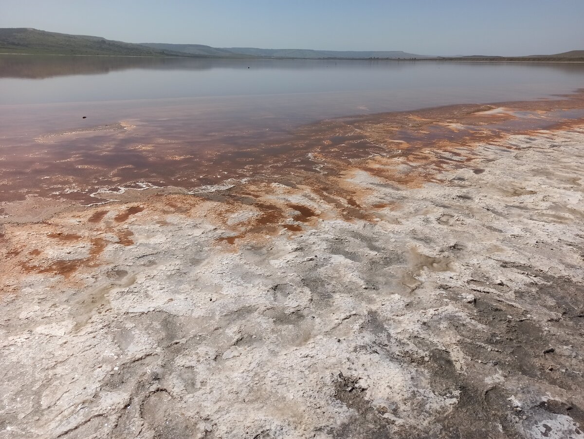 Соленое озеро грязь