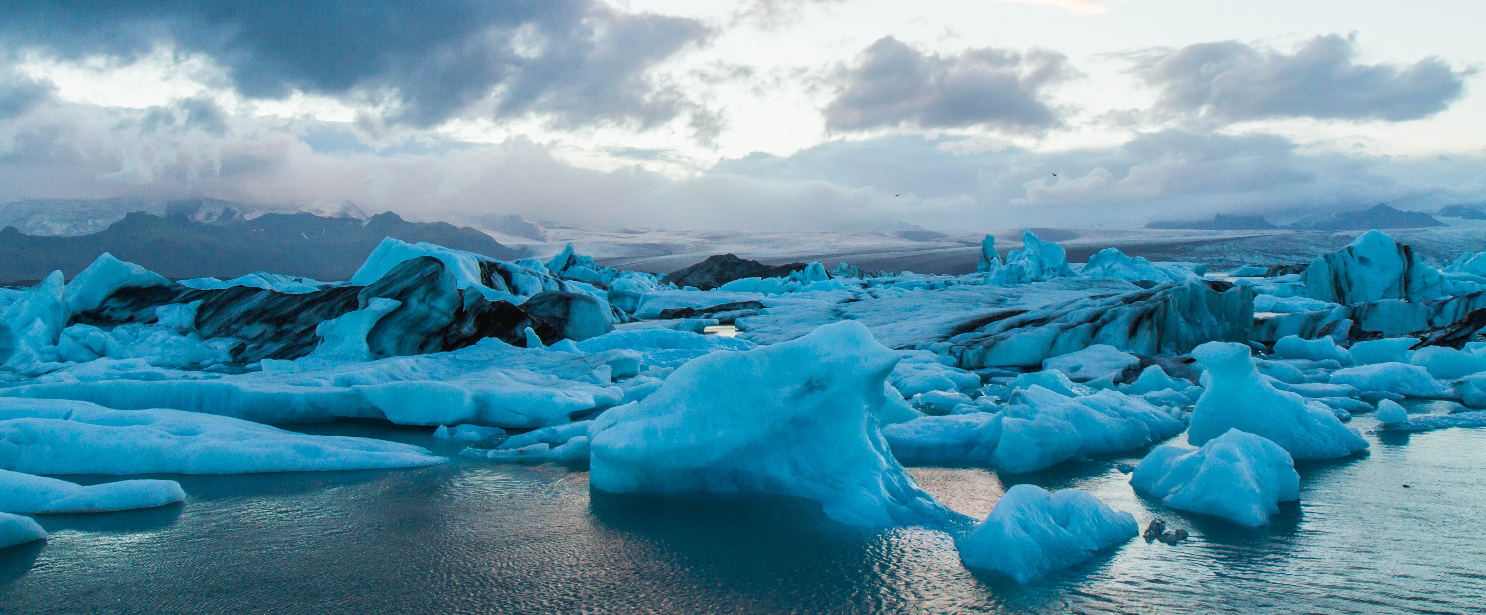 Хребты ледовитого океана. Рельеф островной Арктики. Исландия Северный Ледовитый океан. Льды Северного Ледовитого океана. Ледники островной Арктики.