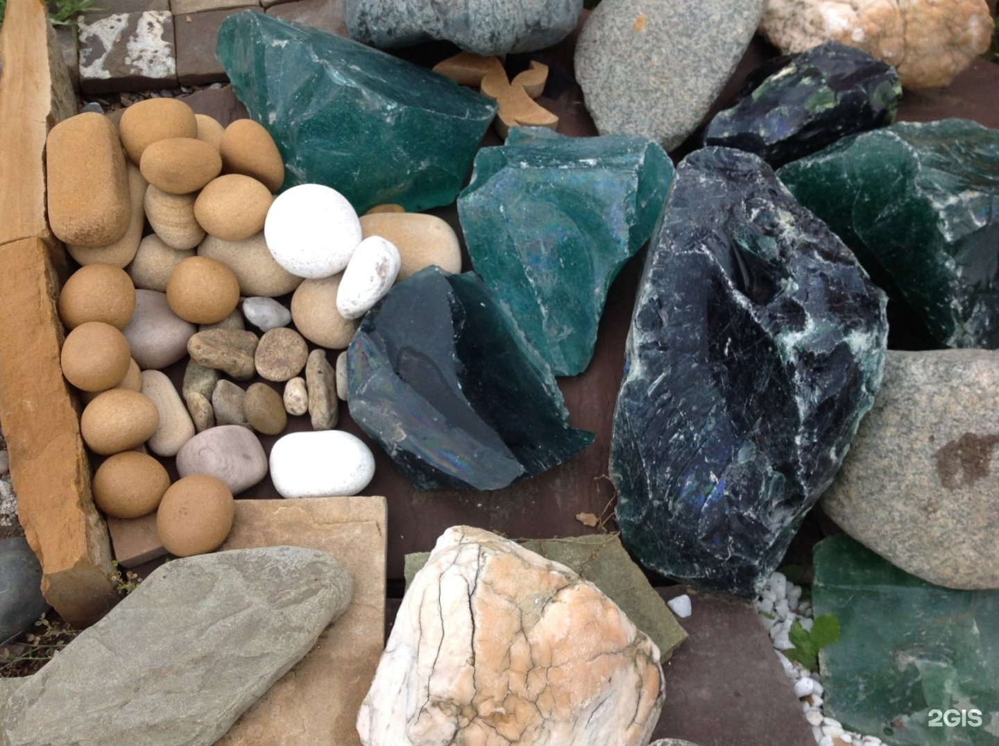 Природный камень 7 камней. Природный камень. Каменные материалы. Камень для стройки. Природные камни строительные.